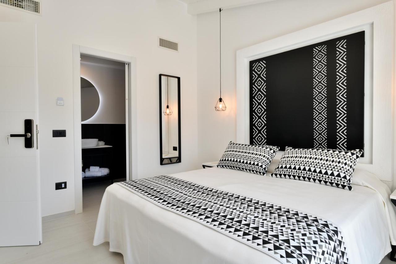 Cara A Bentu - Charming Rooms Tortolì Екстериор снимка