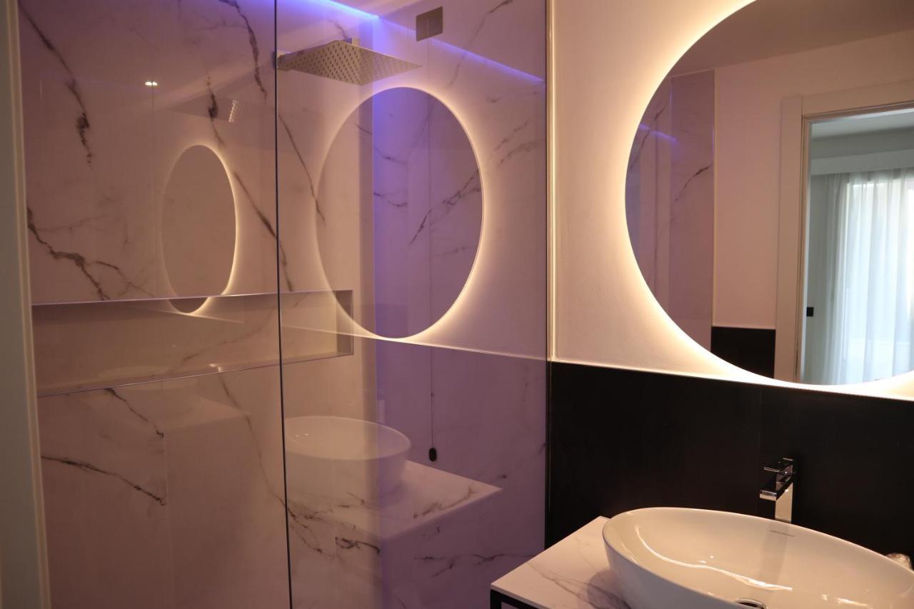 Cara A Bentu - Charming Rooms Tortolì Екстериор снимка
